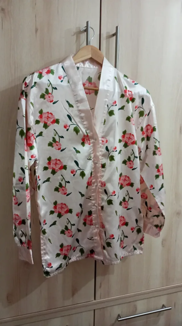 Bluză pijama pentru femei. – Arad, Arad