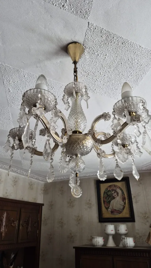 Candelabru din cristal. – Arad, Arad