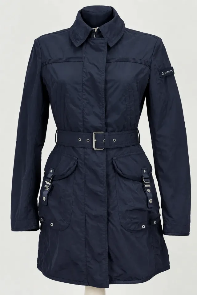 Trench dama, Peuterey , L – Bistra, Alba