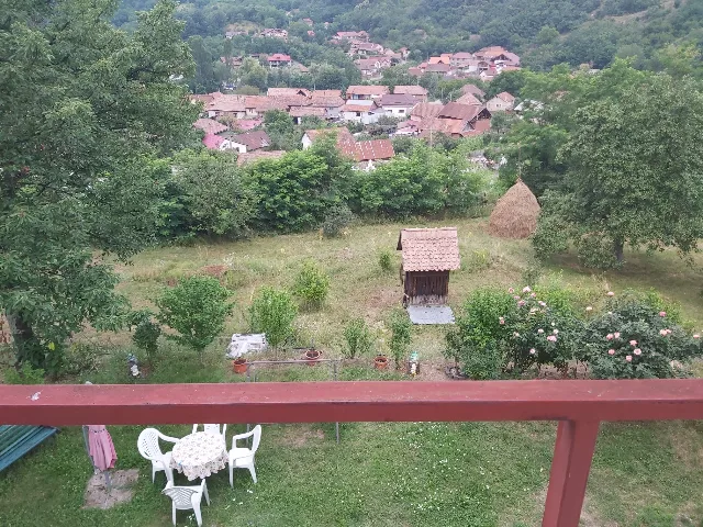1/2 din casă tip duplex,suprafața 150mp împreună cu gradină suprafață 2600m.p – fotografia 4 din 8