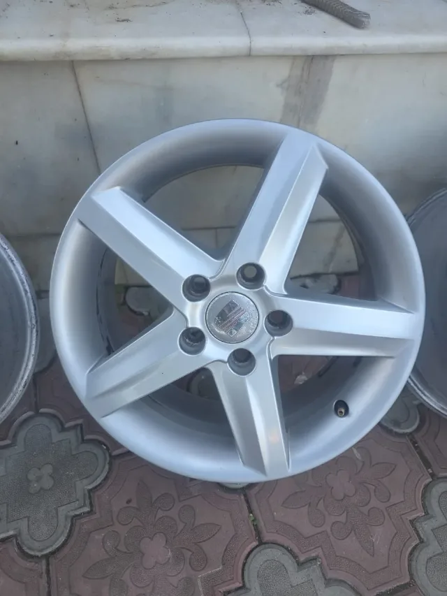 Jante aliaj R16, 5x112 originale Seat – fotografia 4 din 5