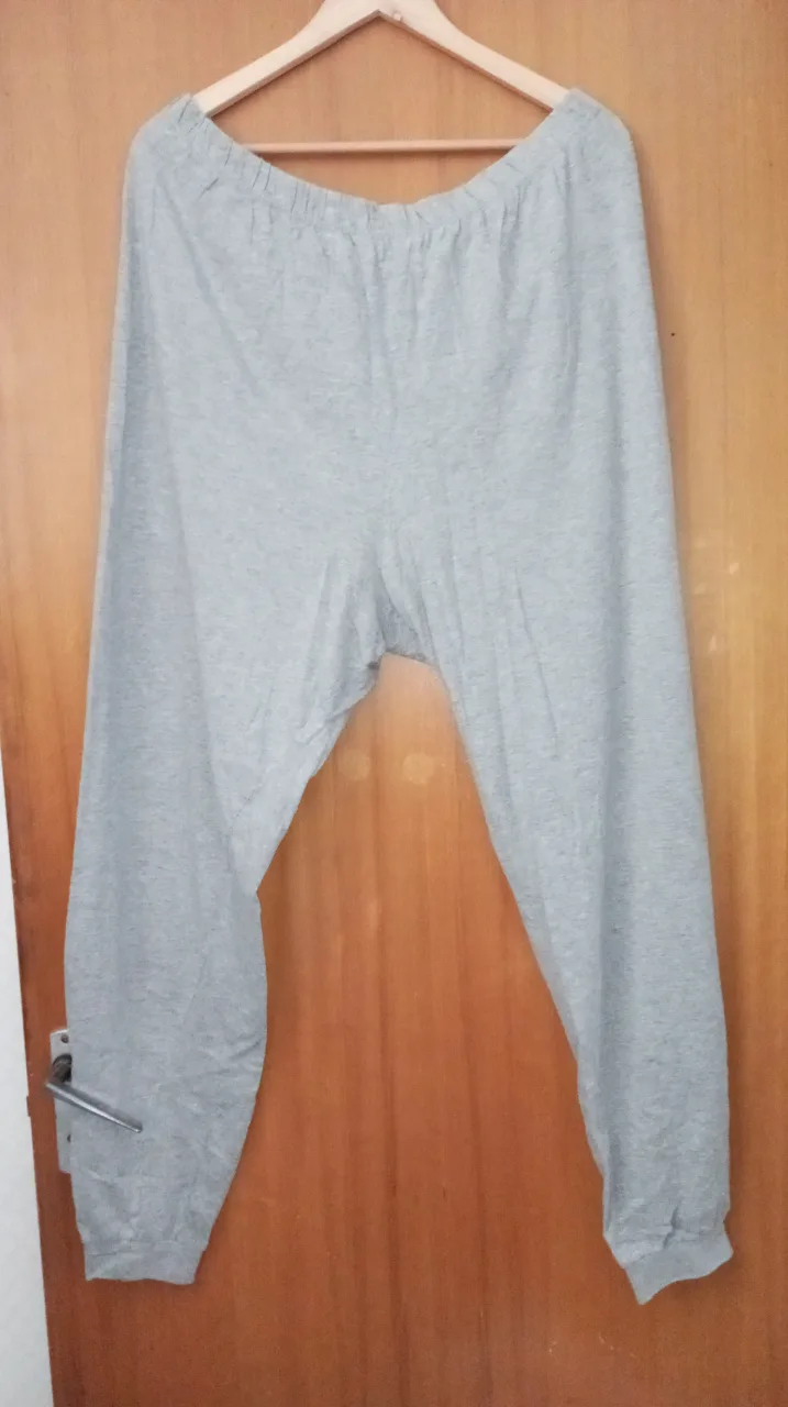 Pantaloni lungă pentru femei. – Arad, Arad