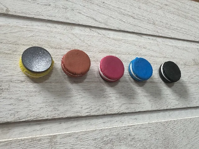 Magneti macarons , trifoi – fotografia 2 din 6