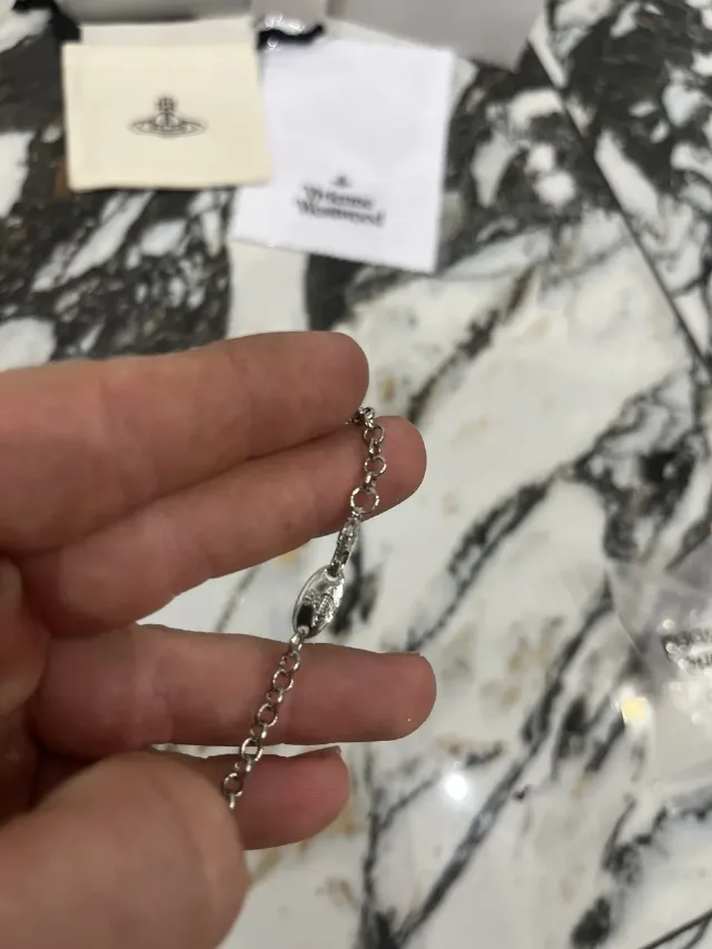Lănțișor Vivienne Westwood – fotografia 4 din 5