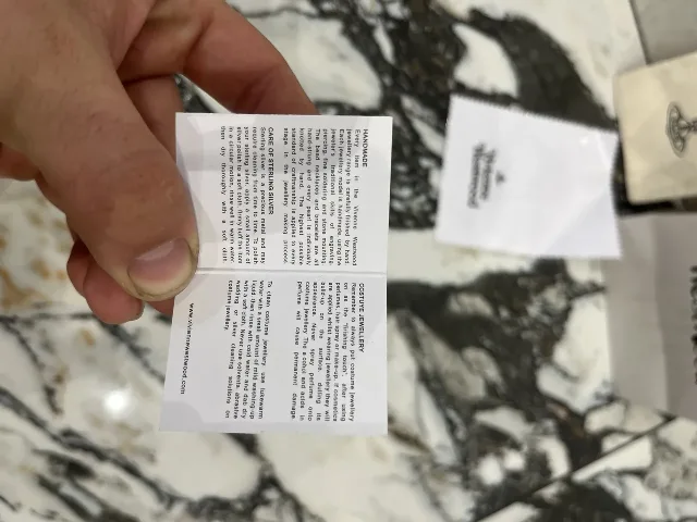 Lănțișor Vivienne Westwood – fotografia 5 din 5