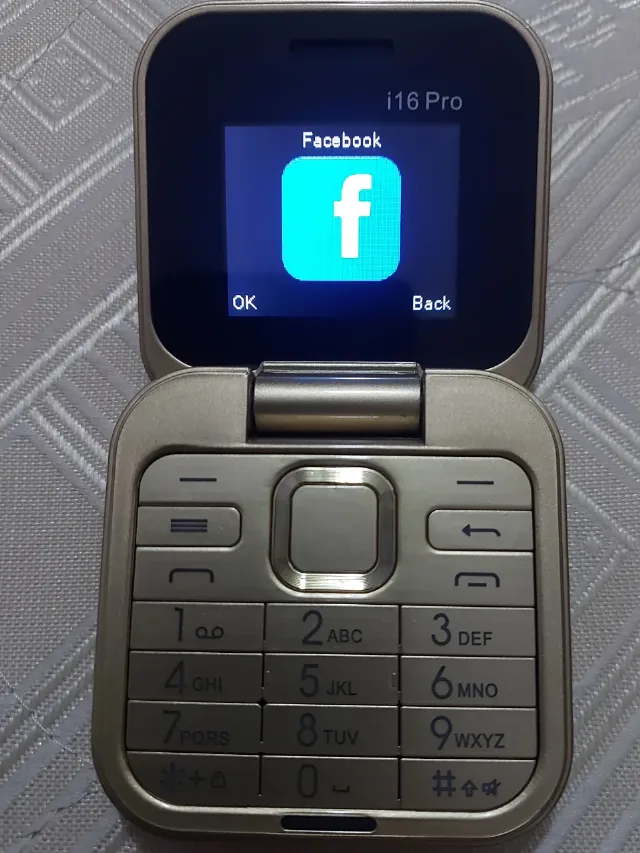 vînd mini telefon nou dual sim – fotografia 4 din 5