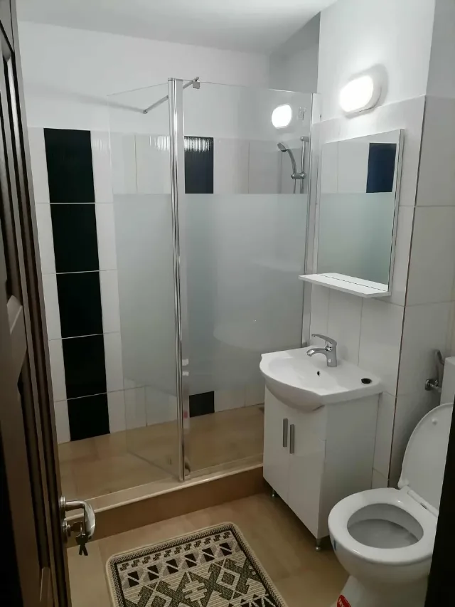 Apartament cu doua camere decomandate pentru închiriere unui cuplu – fotografia 4 din 8