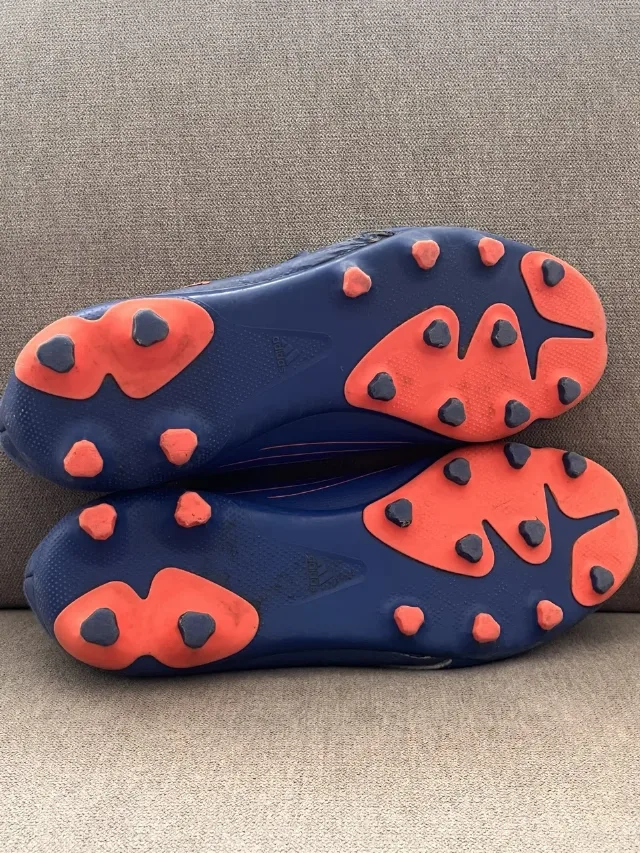 Adidas Predator – mărime 37.5 – cu mic defect – fotografia 5 din 7