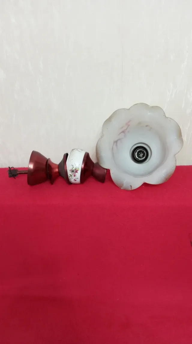 Candelabru pentru bucătărie. – fotografia 2 din 2