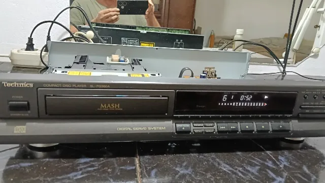 CD player deck Technics sl-pg 360 – fotografia 5 din 8