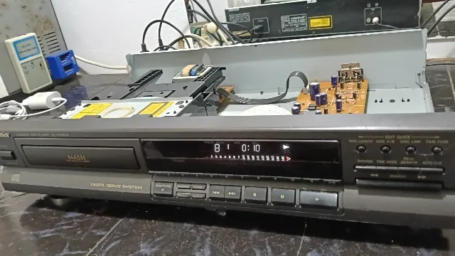 CD player deck Technics sl-pg 360 – fotografia 6 din 8