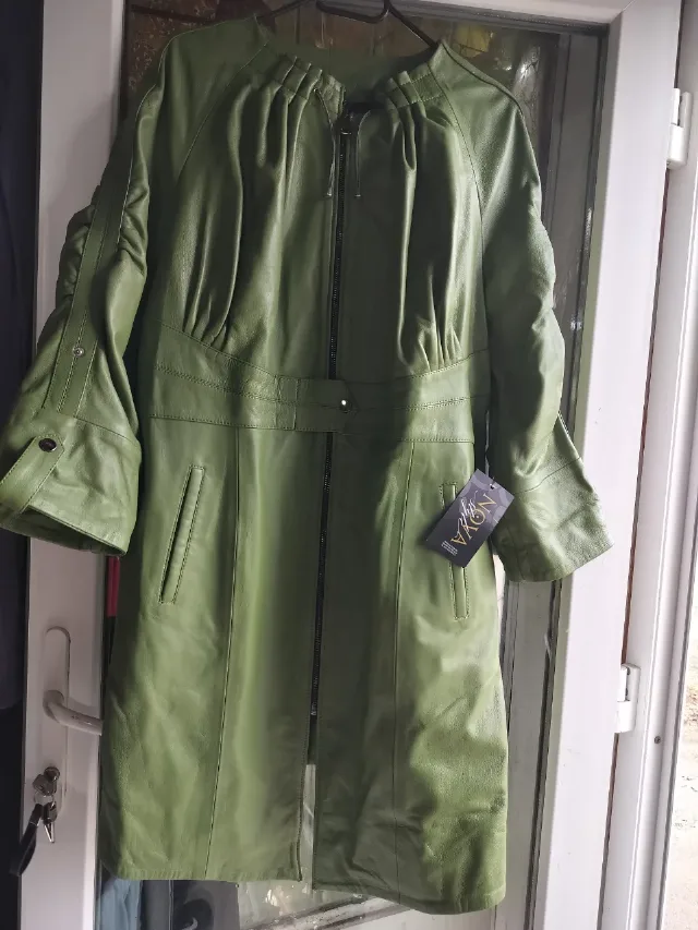 Palton din piele naturală tip rochie – fotografia 4 din 8