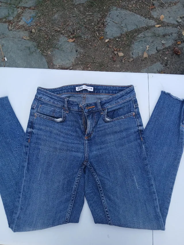 Blugi Zara mărimea 36 – Siria, Arad