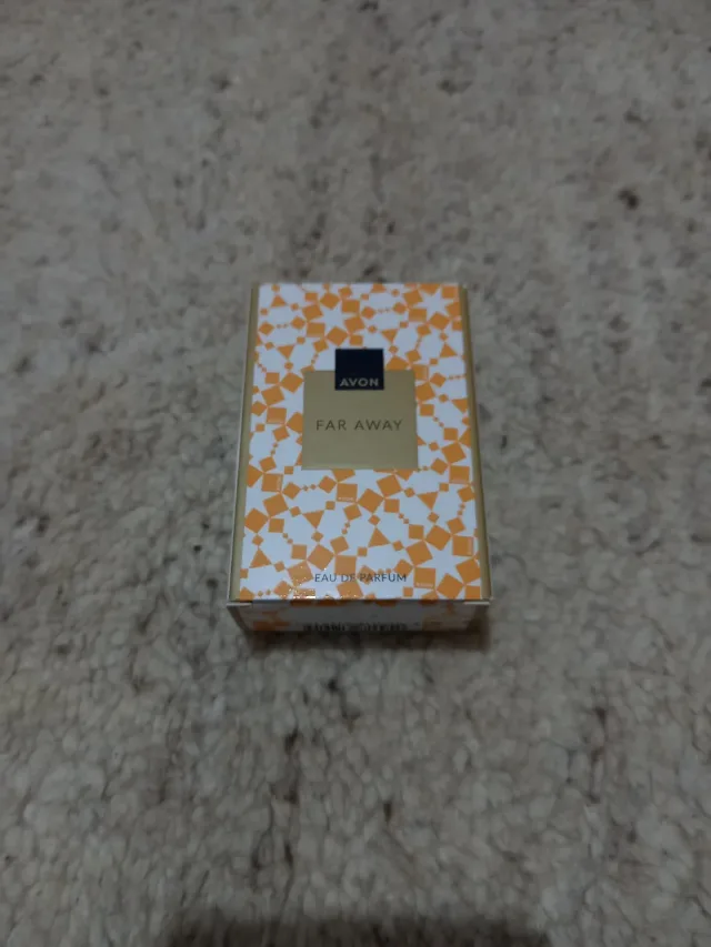 parfum far away 30 ml – Cincu, Brașov