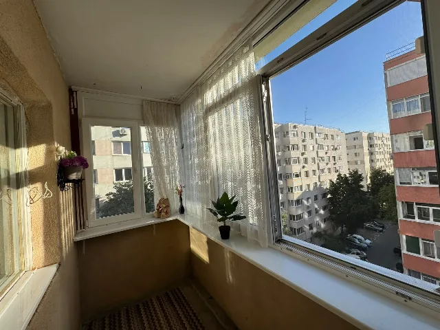 Vând apartament două camere – fotografia 5 din 6