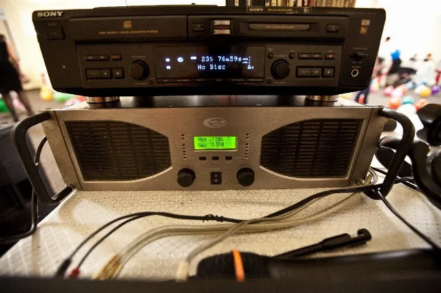 Amplificator HIFI SIRUS PRO SXA-800 + 4 boxe SIRUS + stative + cabluri – Sector 3, București