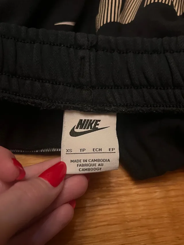Pantaloni scurti Nike – fotografia 5 din 6