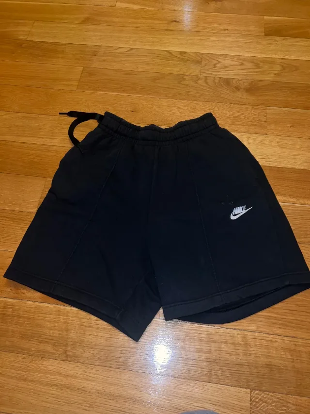 Pantaloni scurti Nike – Sector 6, București