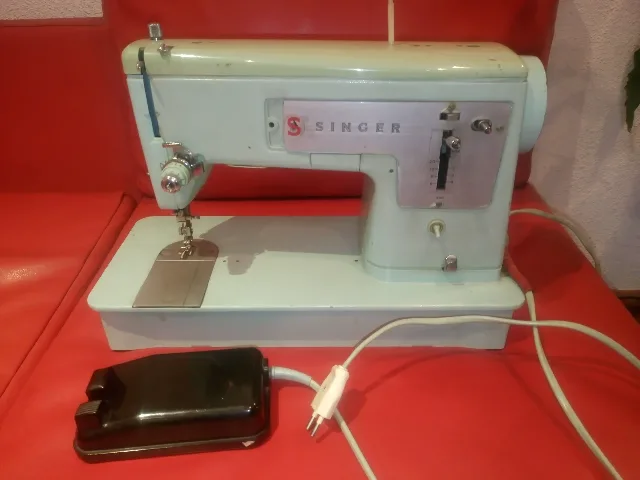 Masina de cusut SINGER electrica – Sector 3, București