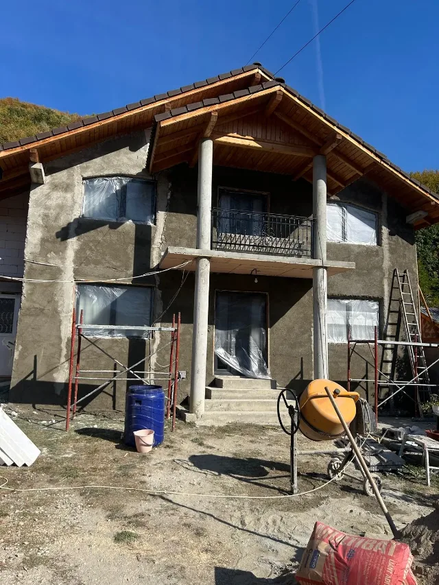Amenajări interioare și exterioare – fotografia 3 din 7