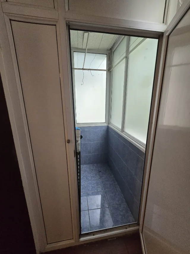Apartament 3 camere semidecomandat – fotografia 4 din 8