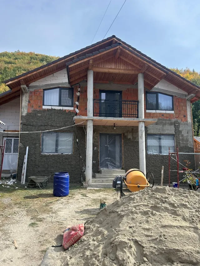 Amenajări interioare și exterioare – fotografia 4 din 8