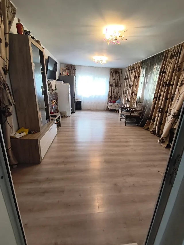 Casă de vânzare comuna Crucea, Constanța – fotografia 5 din 8