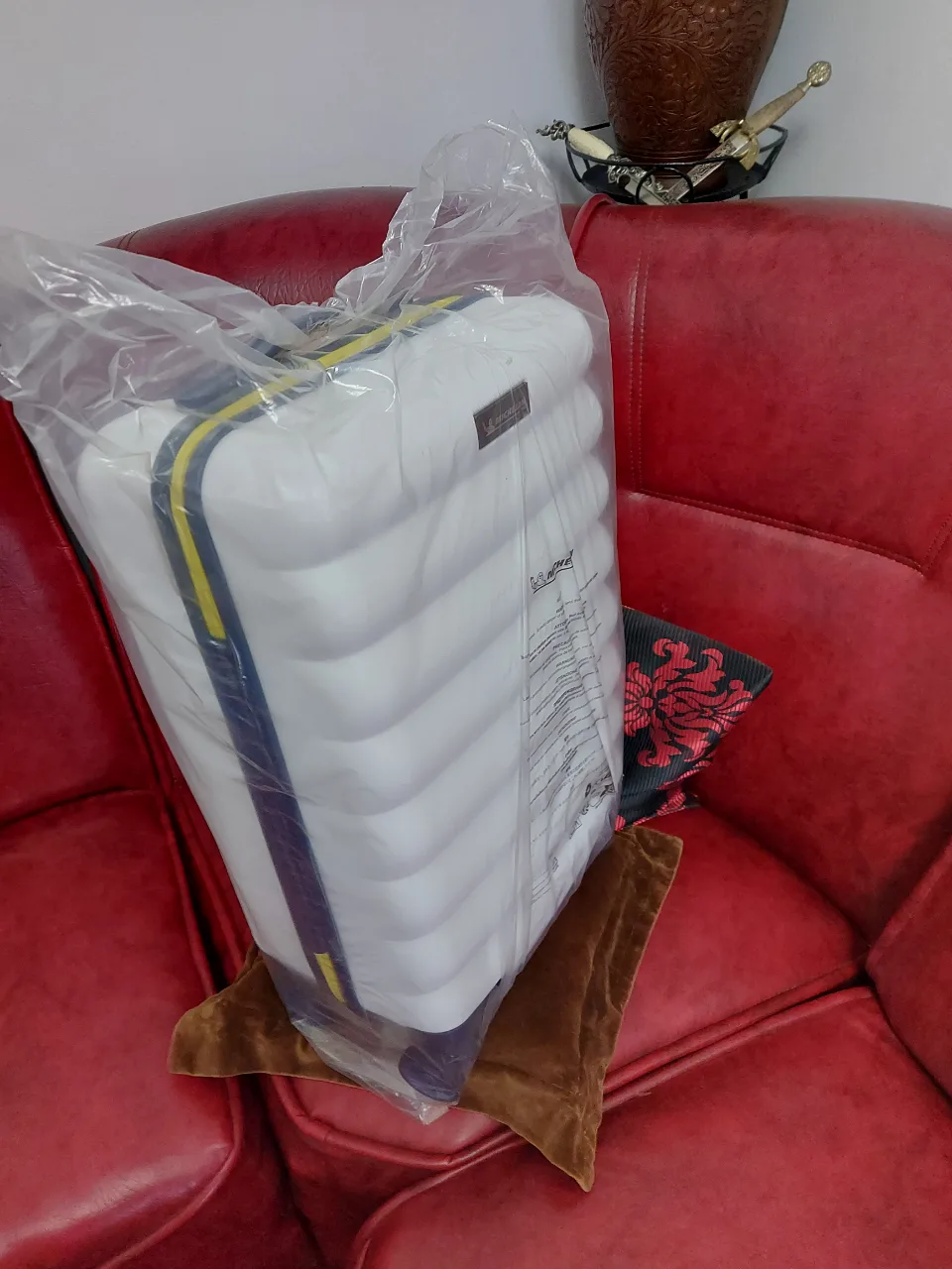 vînd troler nou de culoare albă – Ploiesti, Prahova