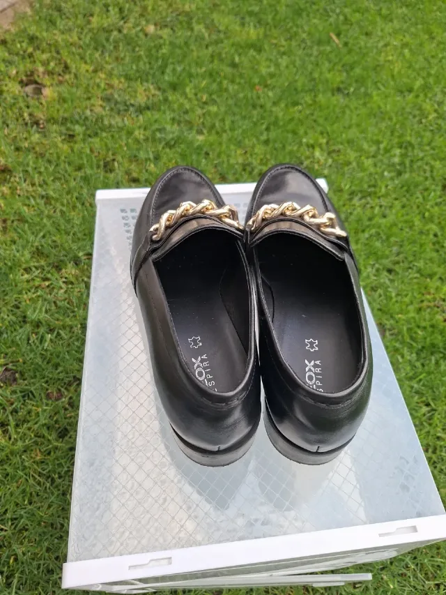 mocasini eleganți din piele neagra Geox,stare foarte bună, marime 38 – fotografia 5 din 7