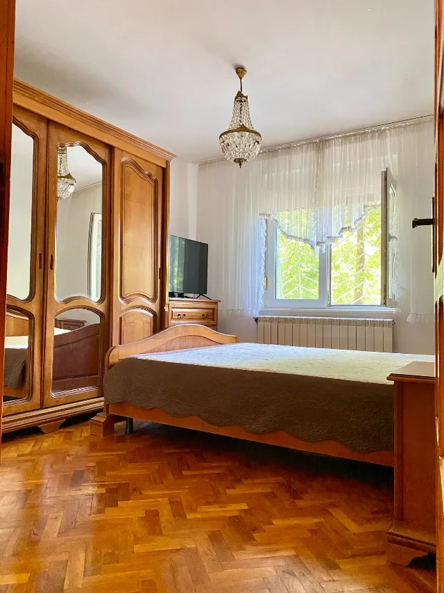 PROPIETAR - vând apartament 4 camere – fotografia 6 din 8