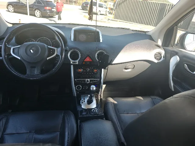 vând Renault koleos , automat, 4x4 ,2.0 dci , bose – fotografia 4 din 8