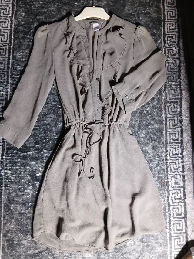 Mai multe Rochitè marimea xs, toate sunt noi,nepuratate ,unele cu eticheta altele fara,pretul e pe bucata!. – fotografia 7 din 8