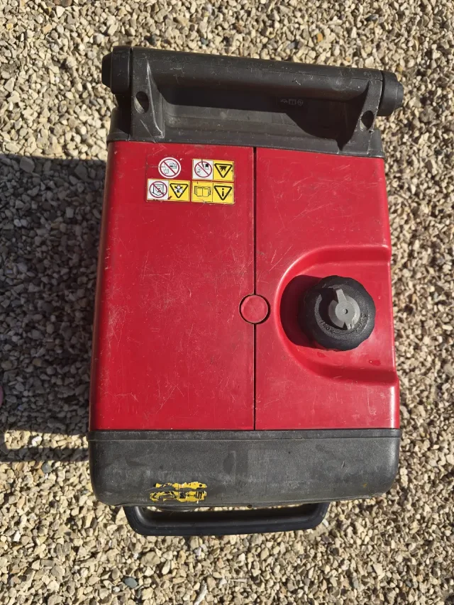 Generator Inverter Profesional Honda EU30i – fotografia 2 din 4