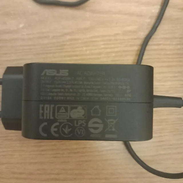 incarcator asus stare buna – fotografia 7 din 8