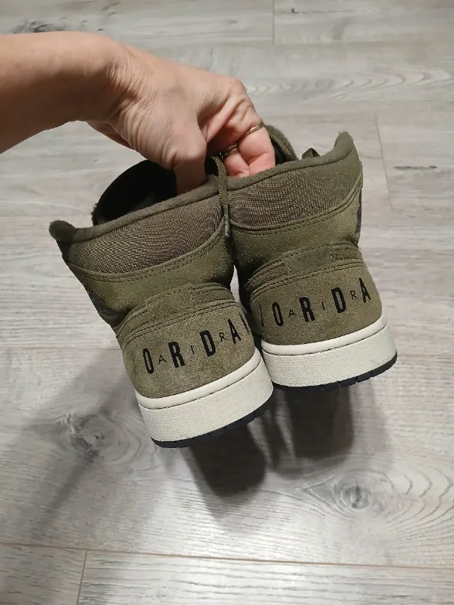 Air  Jordan 1 Retro Mid „Olive Canvas” – fotografia 7 din 8