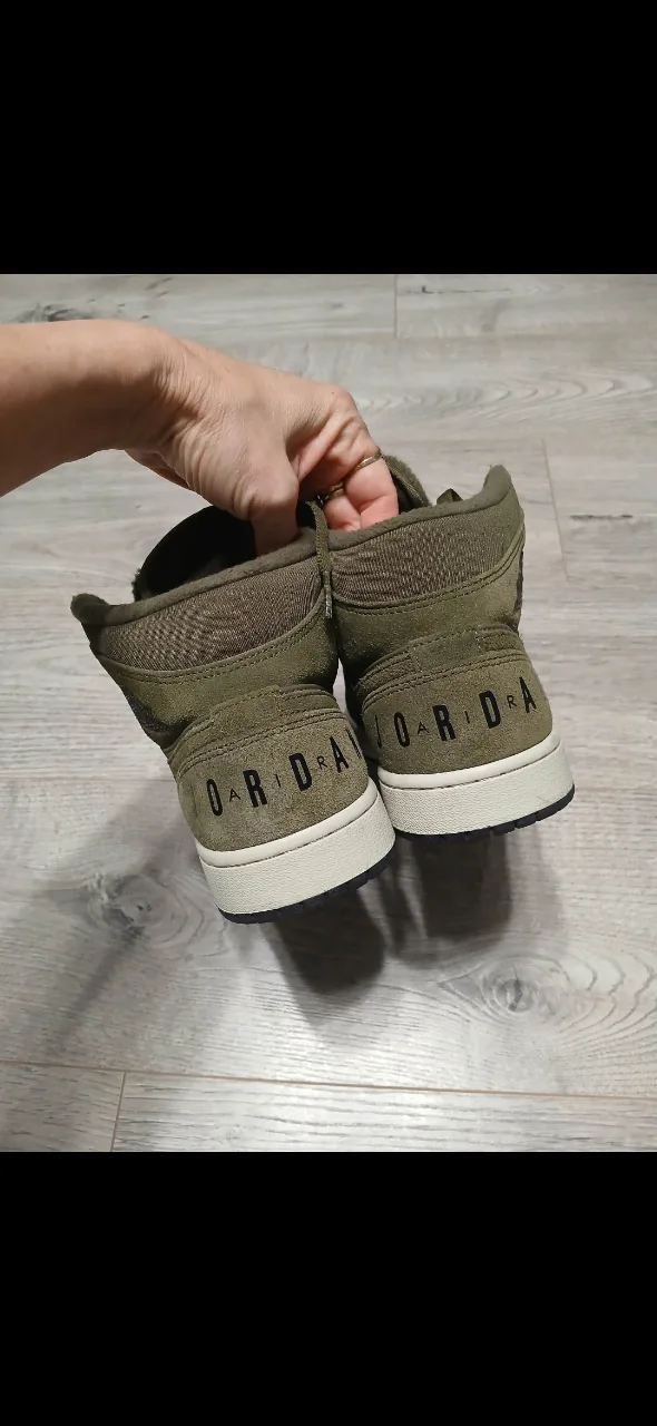 Air  Jordan 1 Retro Mid „Olive Canvas” – fotografia 4 din 8