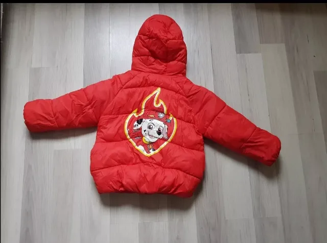 Geacă roșie cu puf / fâș Paw Patrol (Marshall) Sinsay 104 cm – fotografia 3 din 8