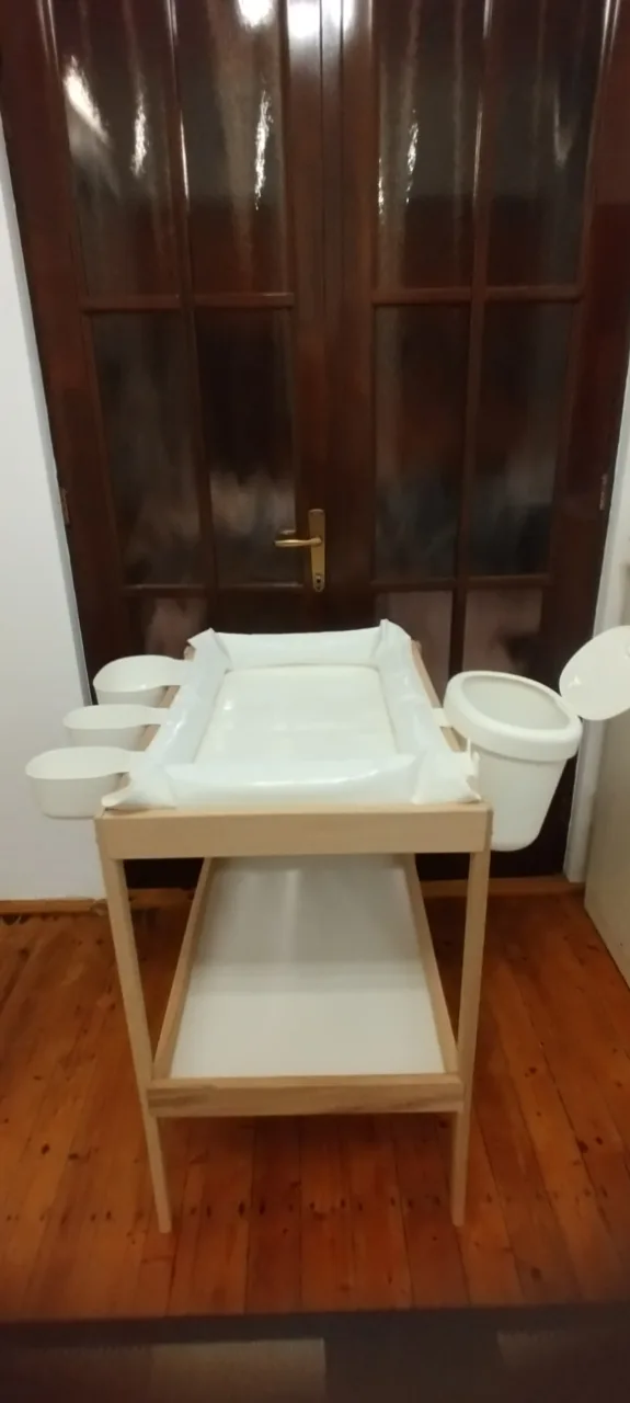 Masa de infasat bebeluși – fotografia 6 din 6