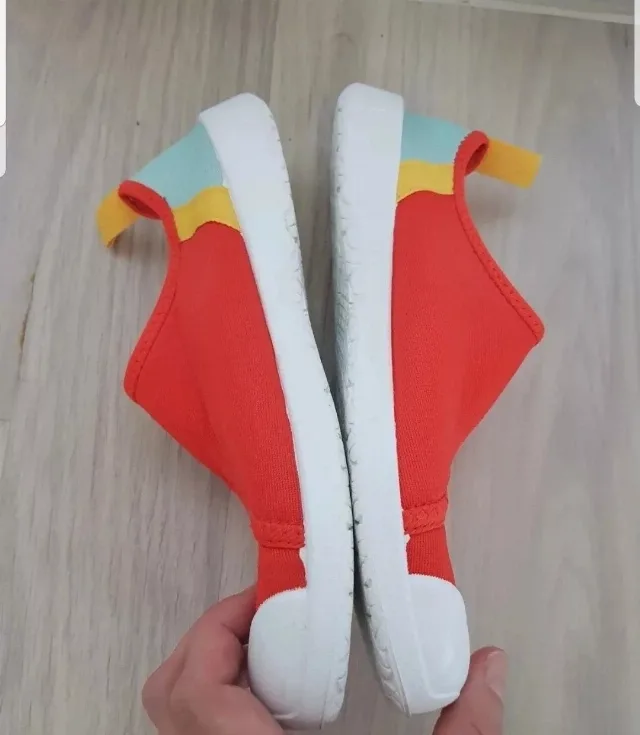 Pantofi sport Decathlon copii – mărimea 34/35 – fotografia 2 din 6