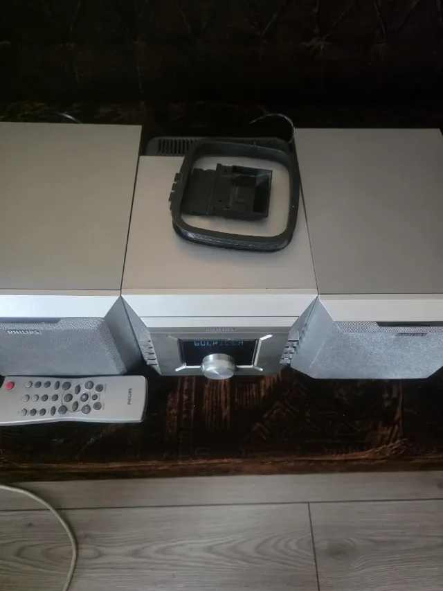 Micro sistem audio clasic Philips – fotografia 2 din 4