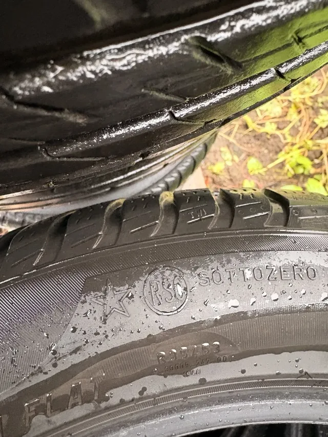 225/50R17 Bridgestone Sottozero3 RFT – fotografia 6 din 8
