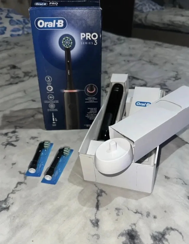 Periuța oral b Pro 3 – Tecuci, Galați