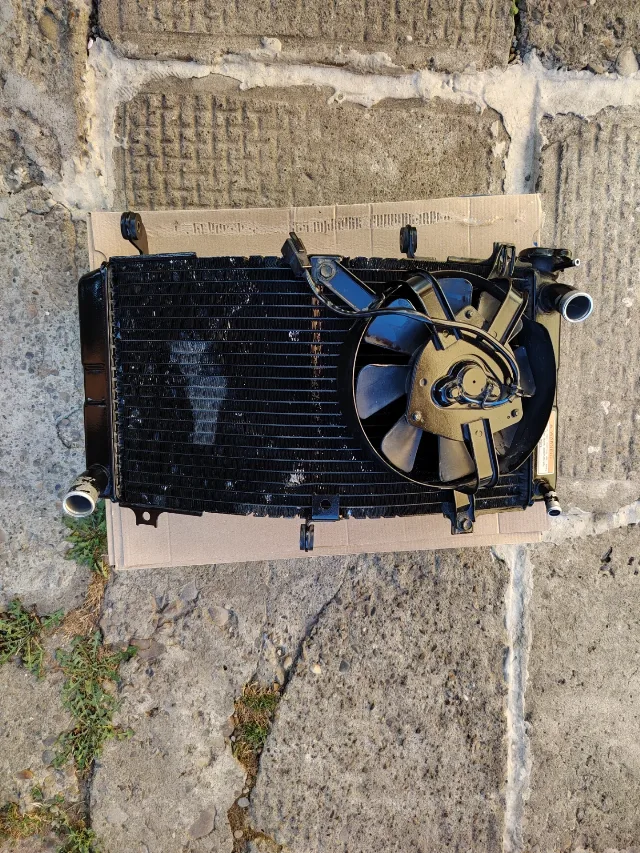 RADIATOR suzuki gsxr 600 / 750 SRAD – fotografia 2 din 8