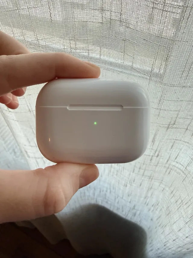Căști Apple copie – fotografia 4 din 4